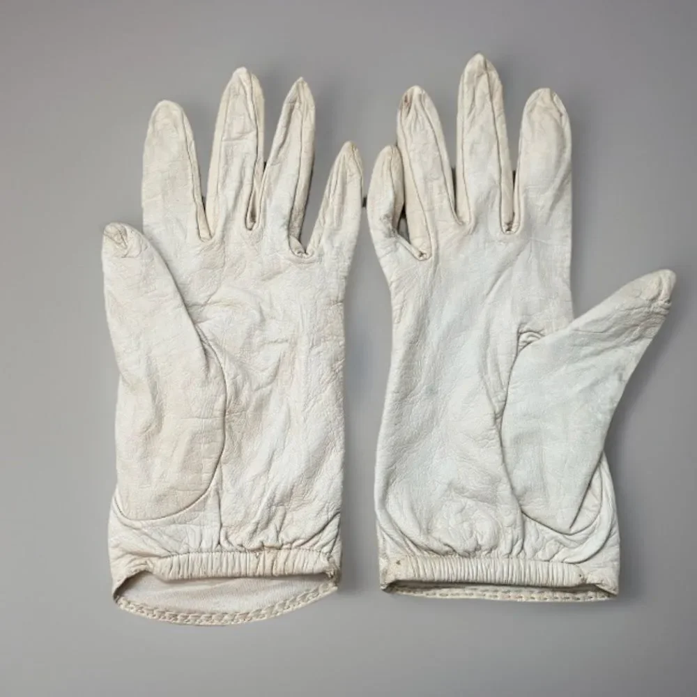 Rare 60s Vintage Christian Dior Leather Gloves Silk Lined Sz Small Ivory Cream